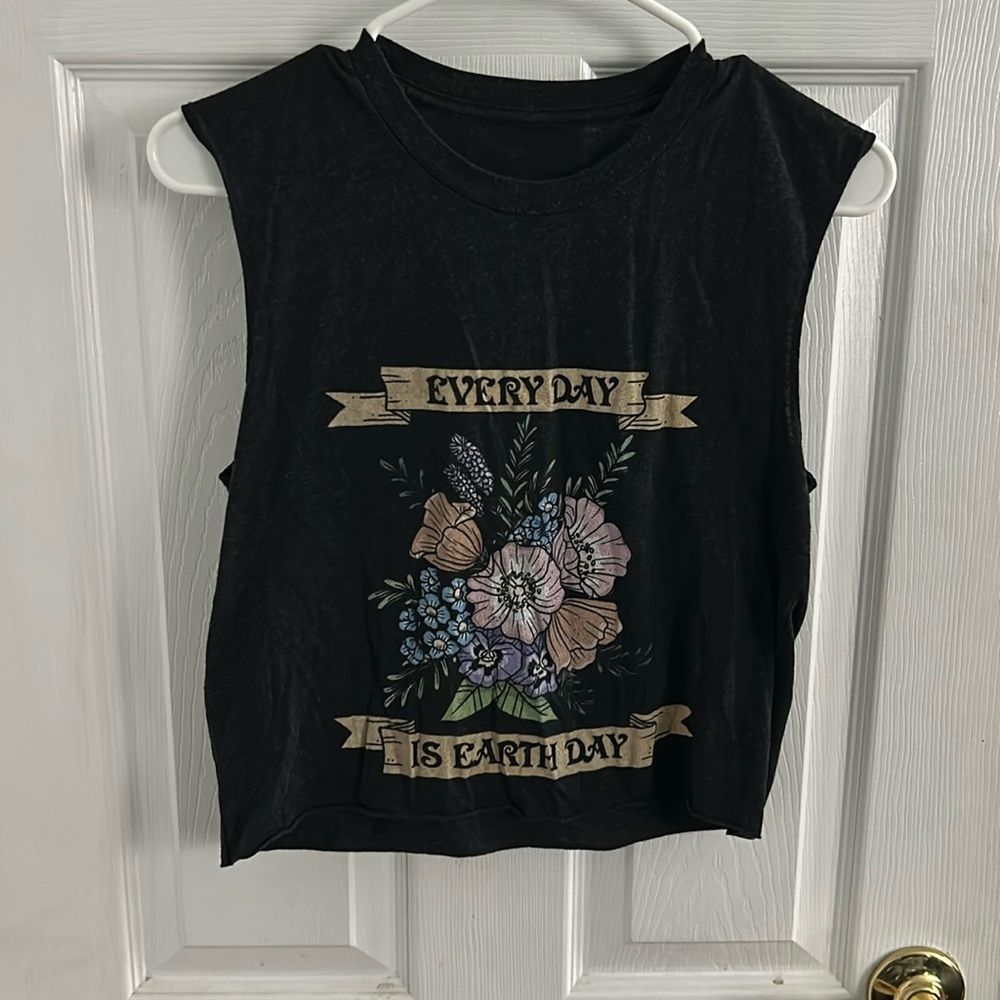 FREE W/PURCHASE Every Day Is Earth Day Crop Top - M